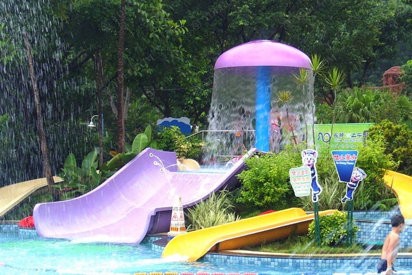 戶外水上公園設備落地